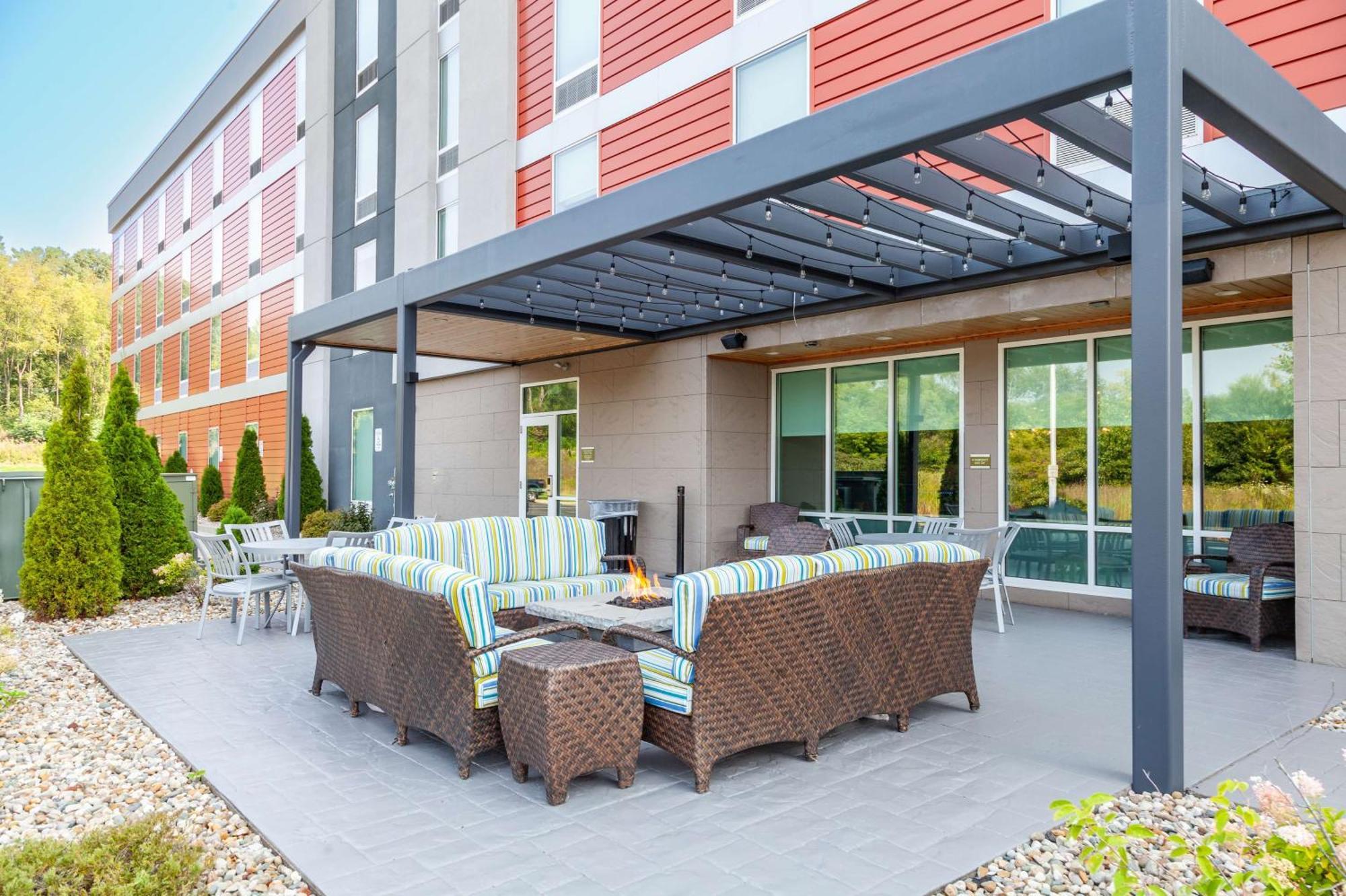 Home 2 Suites By Hilton Jackson Exterior photo